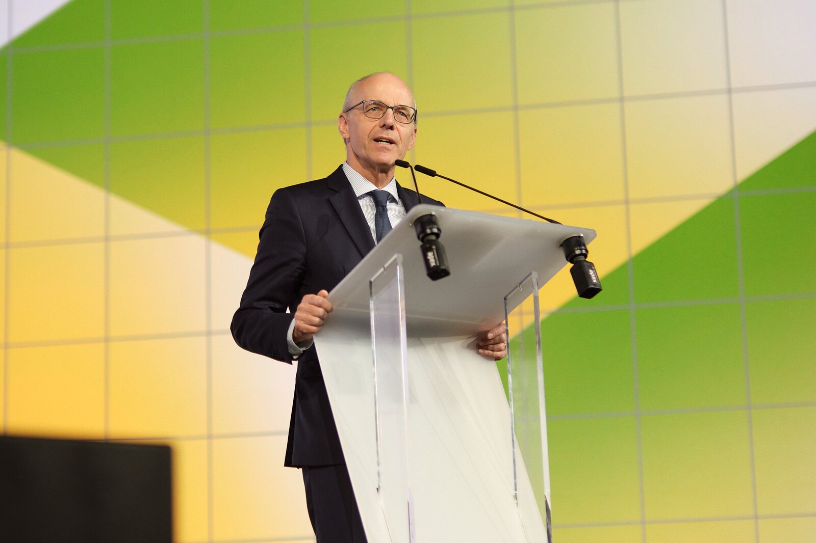 Paperjam — Der Premierminister von Luxemburg am Rednerpult, Nexus Luxembourg 2026