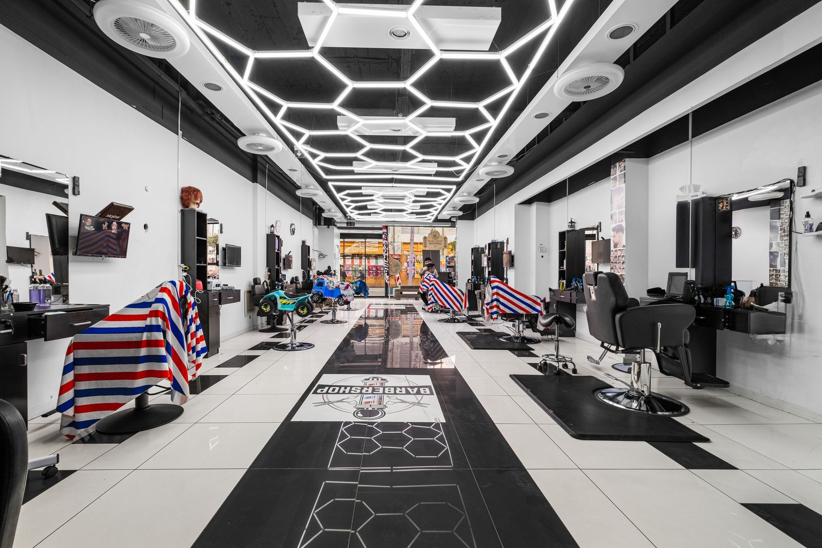 Friseursalon — Nachher
